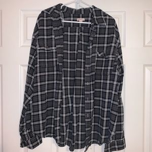 Men’s plaid shirt
